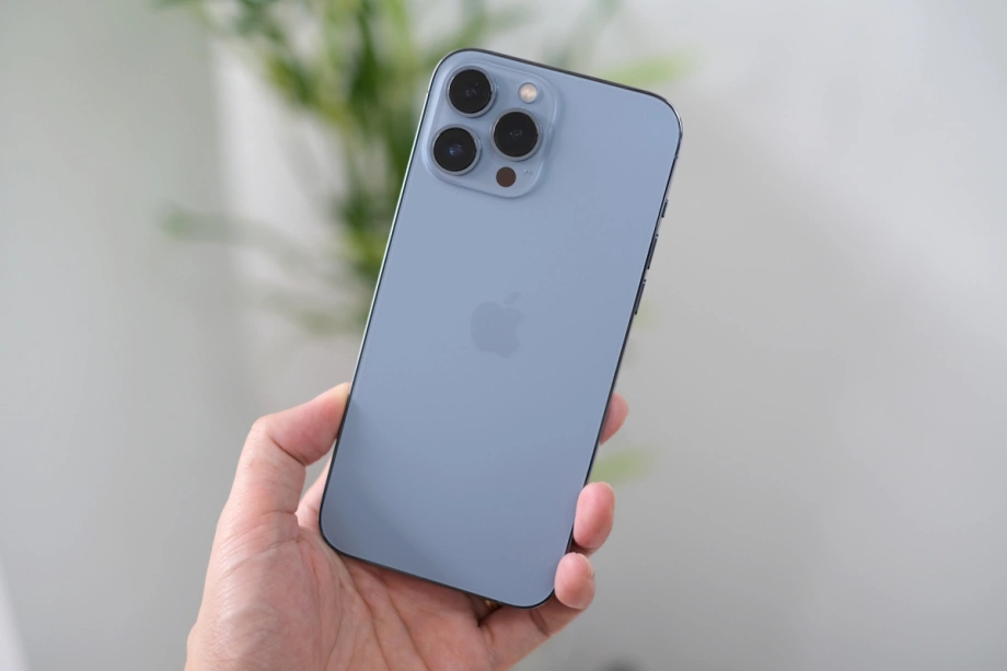 Đánh Giá iPhone 13 Pro Max Năm 2025: Còn Đáng Mua Không?