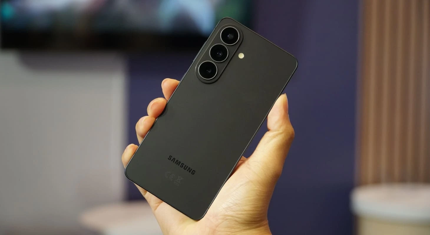 Đánh giá Samsung Galaxy S26 Plus: Có đáng mua trong năm 2026?